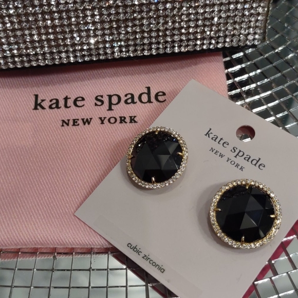 ♠️Kate Spade cubic zirconia she has spark earrings Black Faux Diamond round New - Picture 5 of 11